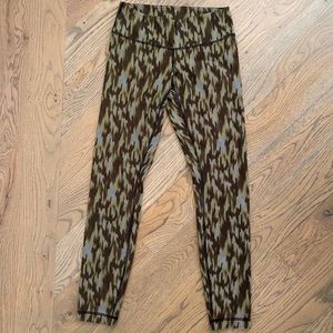 Lululemon Wunder Under Low Rise 26” legging